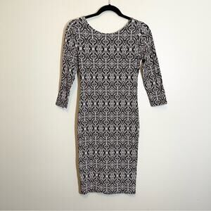 Forever 21 Womens Printed Round Neck 3/4 Sleeve Bodycon Dress Black Large NWT